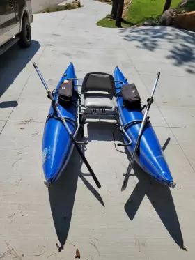 PAC-900 OUTCAST Pontoon Boat Great #2
