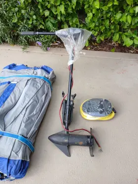 BU260 WEST MARINE Raft #2